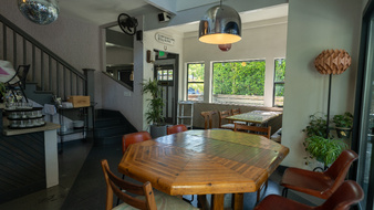 Enlarge photo 9