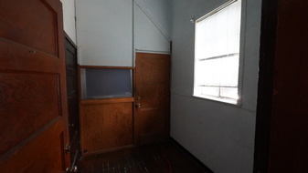 Enlarge photo 37