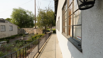 Enlarge photo 51