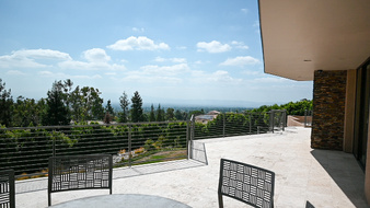 Enlarge photo 16