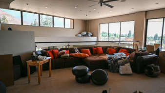Enlarge photo 33