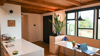 Enlarge photo 33