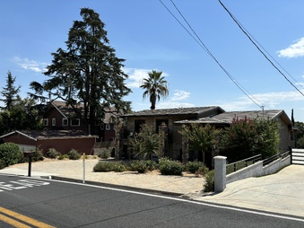 448 W 25th Street