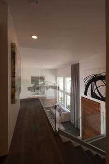 Enlarge photo 37