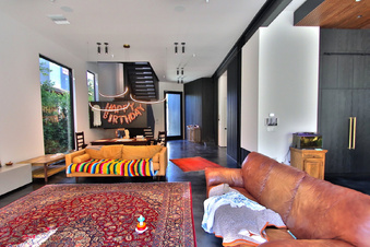 Enlarge photo 16