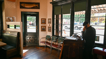 Enlarge photo 3