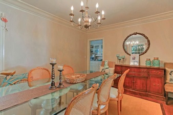 Enlarge photo 33