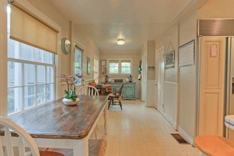 Enlarge photo 42