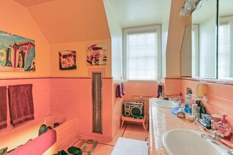 Enlarge photo 47