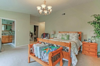 Enlarge photo 50