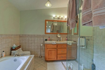Enlarge photo 52