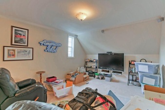 Enlarge photo 56