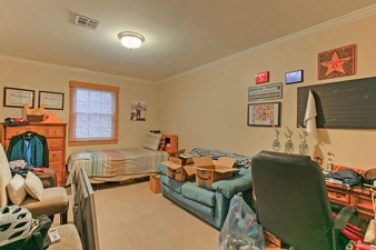 Enlarge photo 61
