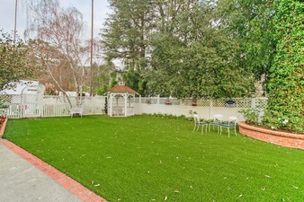 Enlarge photo 74