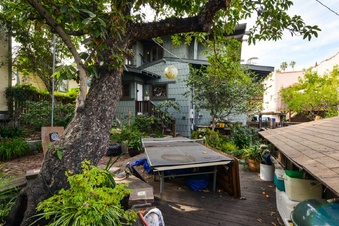 Enlarge photo 43