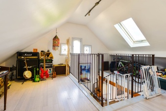 Enlarge photo 25