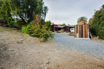 Enlarge photo 47
