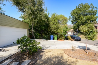 Enlarge photo 5