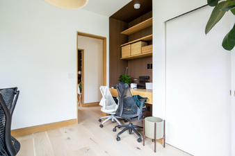 Enlarge photo 38