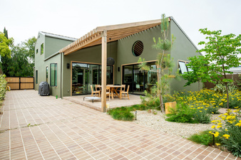 Enlarge photo 56