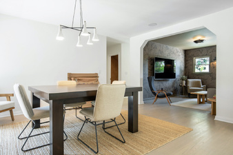 Enlarge photo 24