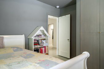 Enlarge photo 36