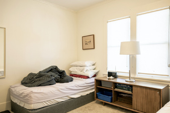 Enlarge photo 102