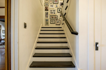 Enlarge photo 37