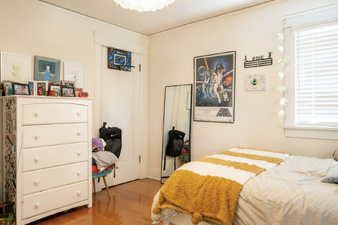 Enlarge photo 59