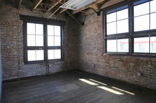Enlarge photo 52