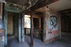 Enlarge photo 32