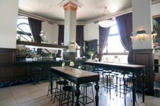 Enlarge photo 4