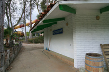 Enlarge photo 100