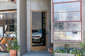Enlarge photo 3