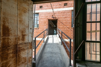 Enlarge photo 45