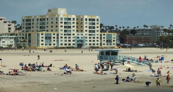 HLC-Sea Castle Apartments, Santa Monica