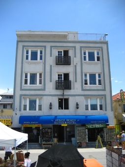 Enlarge photo 2