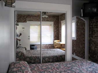 Enlarge photo 21