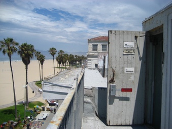 Enlarge photo 69