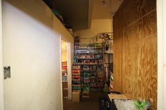 Convenience Stores (w/walk in)