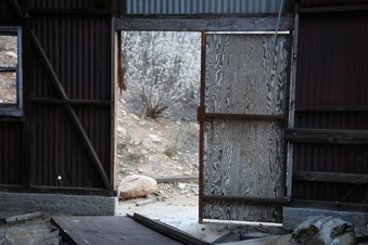 Enlarge photo 129