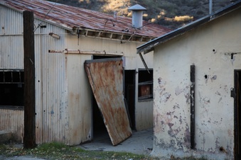 Enlarge photo 143