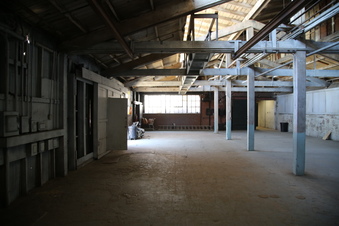 Enlarge photo 17