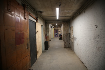 Enlarge photo 32