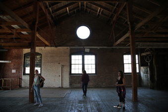 Enlarge photo 39