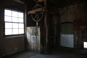 Enlarge photo 40