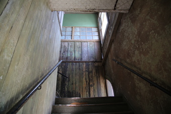 Enlarge photo 2