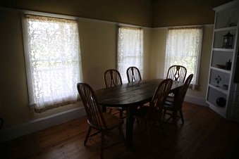 Enlarge photo 49