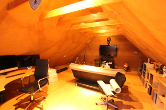 Enlarge photo 33