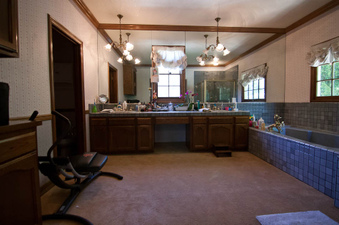 Enlarge photo 36